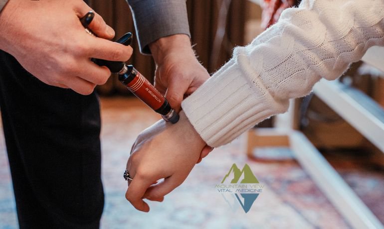 Easing Joint Pain and Arthritis with Integrative Medicine